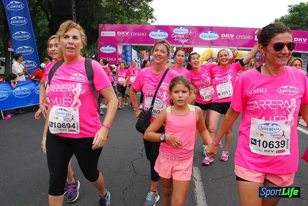 Carrera de la Mujer Sevilla meta 7 (arco derecho) desde el minuto 57 hasta 1h