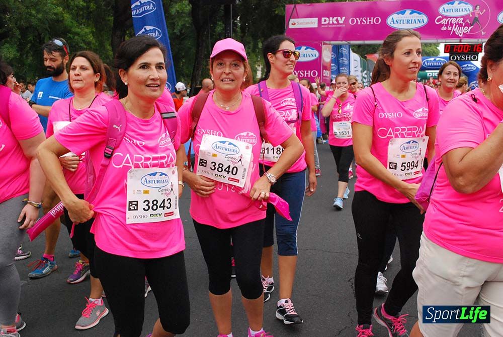 Carrera de la Mujer Sevilla meta 7 (arco derecho) desde el minuto 57 hasta 1h