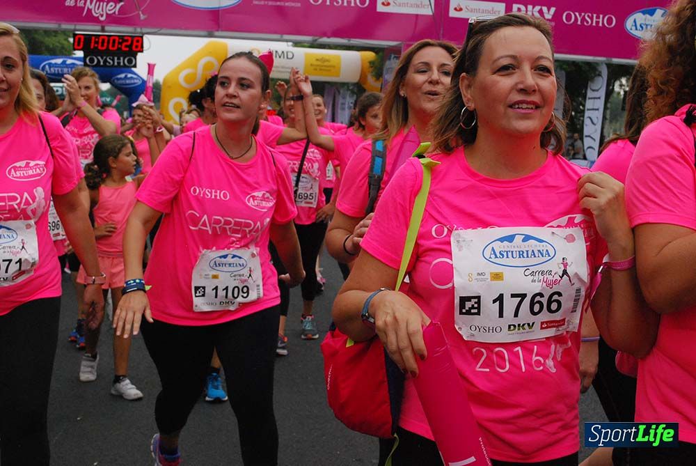 Carrera de la Mujer Sevilla meta 7 (arco derecho) desde el minuto 57 hasta 1h