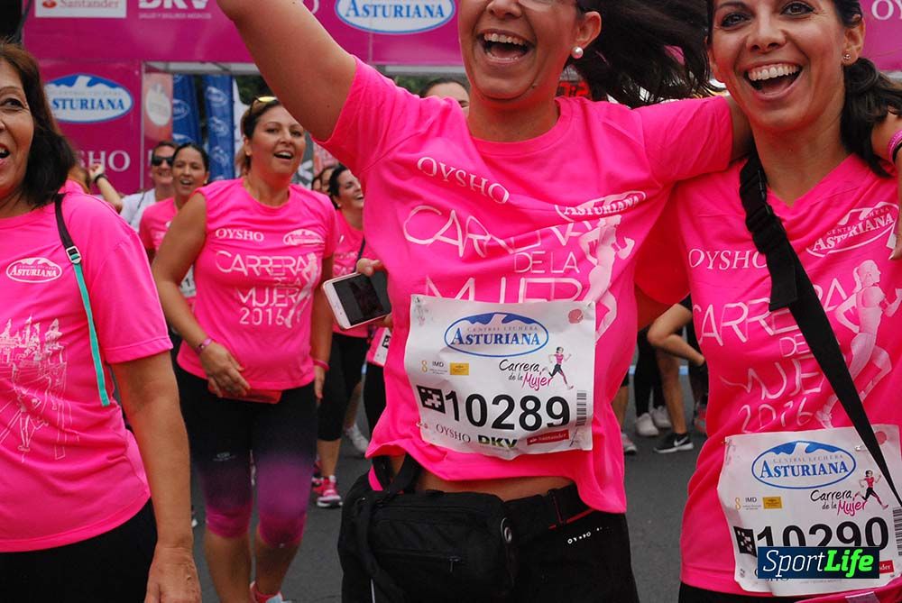 Carrera de la Mujer Sevilla meta 7 (arco derecho) desde el minuto 57 hasta 1h