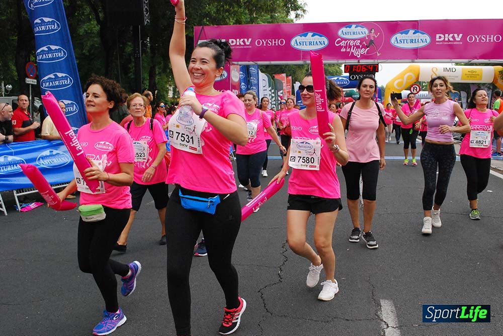Carrera de la Mujer Sevilla meta 9 (arco derecho) desde 1h05 a 1h12