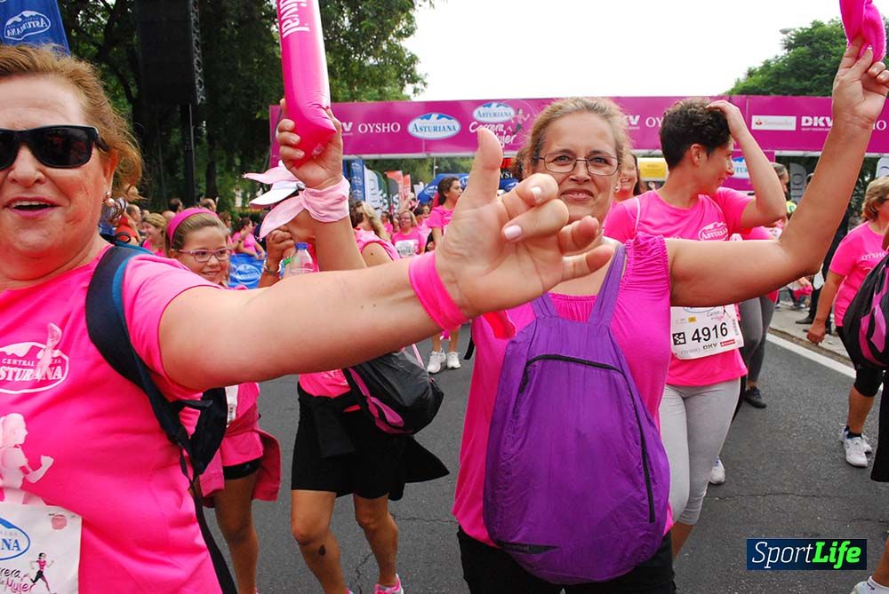 Carrera de la Mujer Sevilla meta 9 (arco derecho) desde 1h05 a 1h12