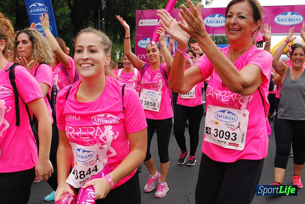 Carrera de la Mujer Sevilla meta 9 (arco derecho) desde 1h05 a 1h12