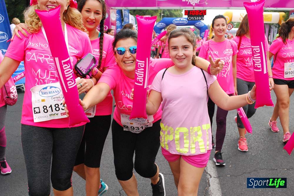 Carrera de la Mujer Sevilla meta 9 (arco derecho) desde 1h05 a 1h12