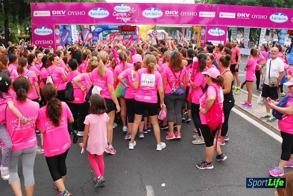 Carrera de la Mujer Sevilla meta 9 (arco derecho) desde 1h05 a 1h12