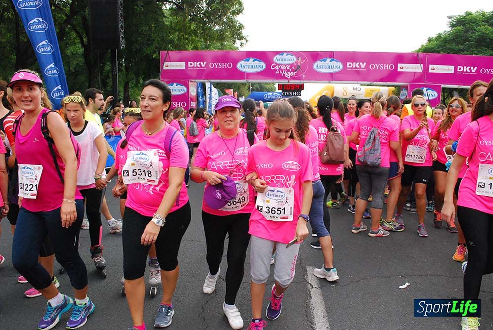 Carrera de la Mujer Sevilla meta 9 (arco derecho) desde 1h05 a 1h12