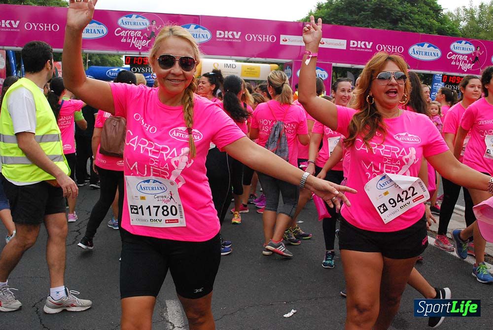 Carrera de la Mujer Sevilla meta 9 (arco derecho) desde 1h05 a 1h12