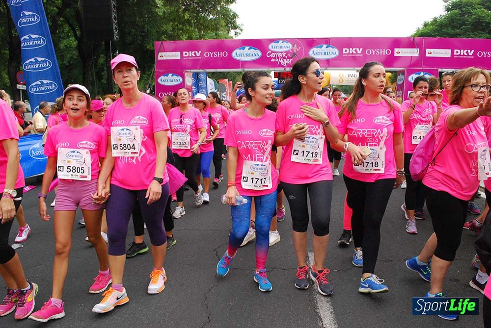 Carrera de la Mujer Sevilla meta 9 (arco derecho) desde 1h05 a 1h12