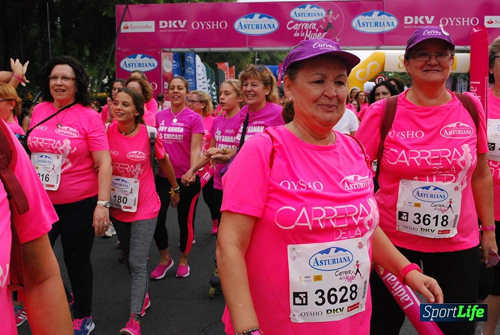 Carrera de la Mujer Sevilla meta 9 (arco derecho) desde 1h05 a 1h12