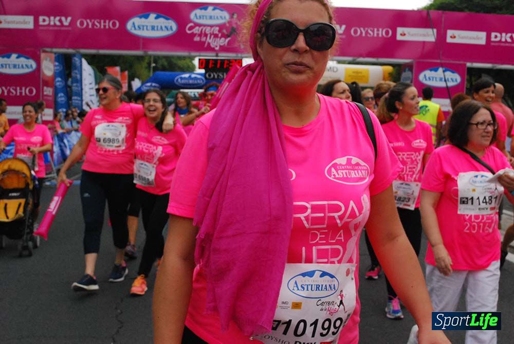 Carrera de la Mujer Sevilla meta 9 (arco derecho) desde 1h05 a 1h12