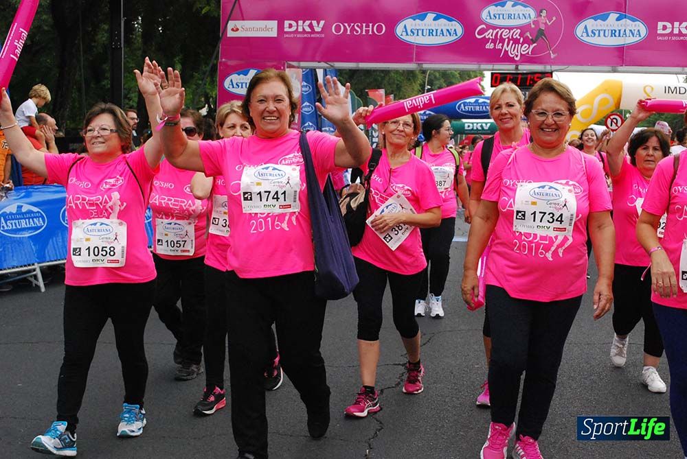 Carrera de la Mujer Sevilla meta 9 (arco derecho) desde 1h05 a 1h12
