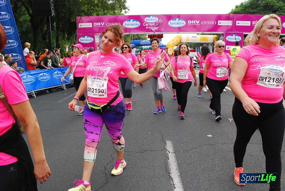Carrera de la Mujer Sevilla meta 9 (arco derecho) desde 1h05 a 1h12