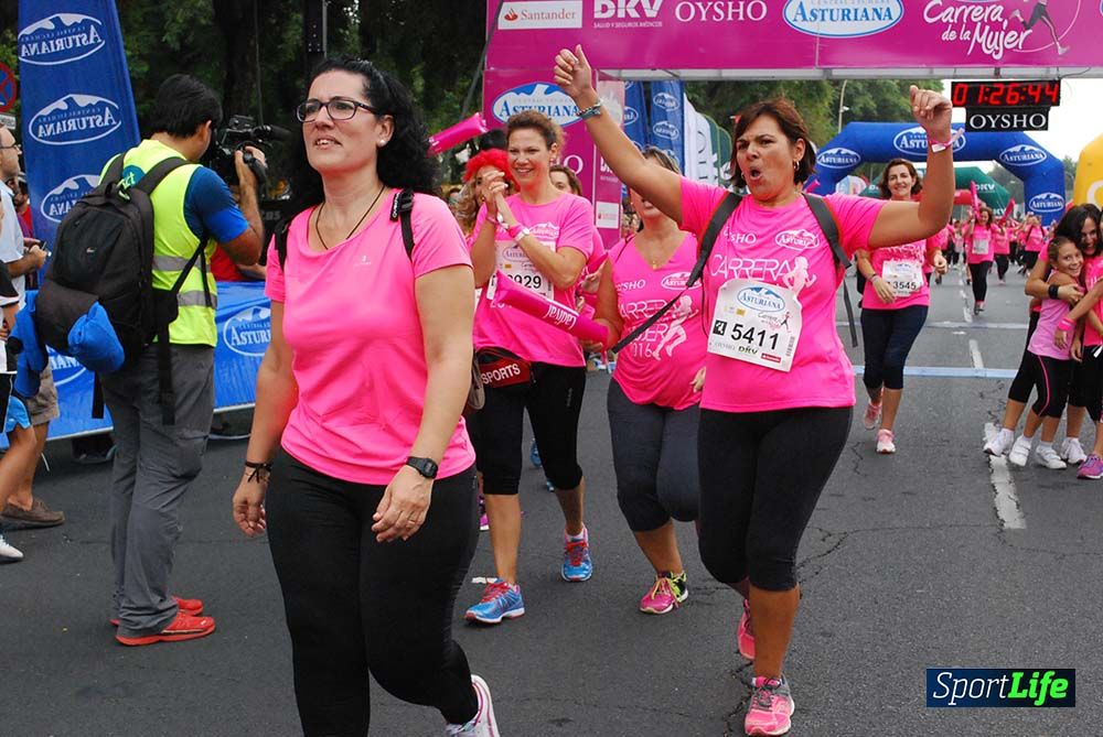 Carrera de la Mujer Sevilla meta 12 (arco derecho) desde 1h23 hasta 1h30