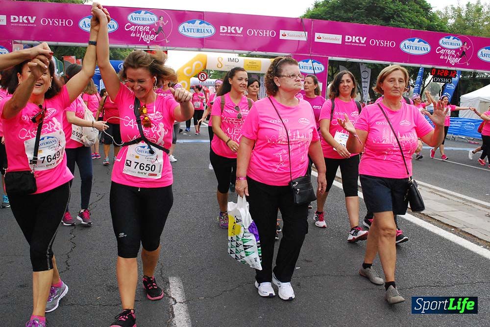 Carrera de la Mujer Sevilla meta 12 (arco derecho) desde 1h23 hasta 1h30
