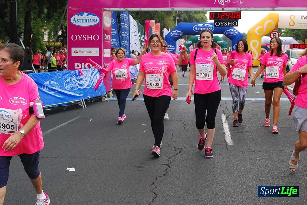 Carrera de la Mujer Sevilla meta 12 (arco derecho) desde 1h23 hasta 1h30