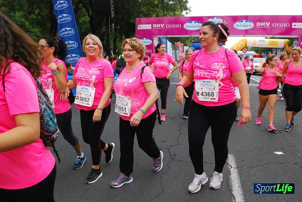Carrera de la Mujer Sevilla meta 12 (arco derecho) desde 1h23 hasta 1h30