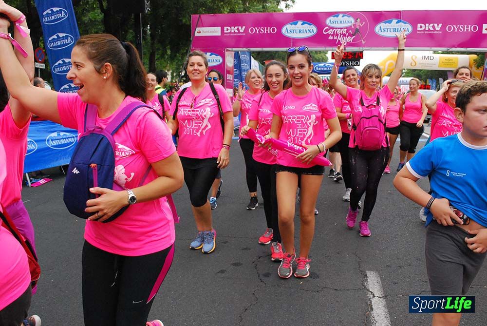 Carrera de la Mujer Sevilla meta 12 (arco derecho) desde 1h23 hasta 1h30