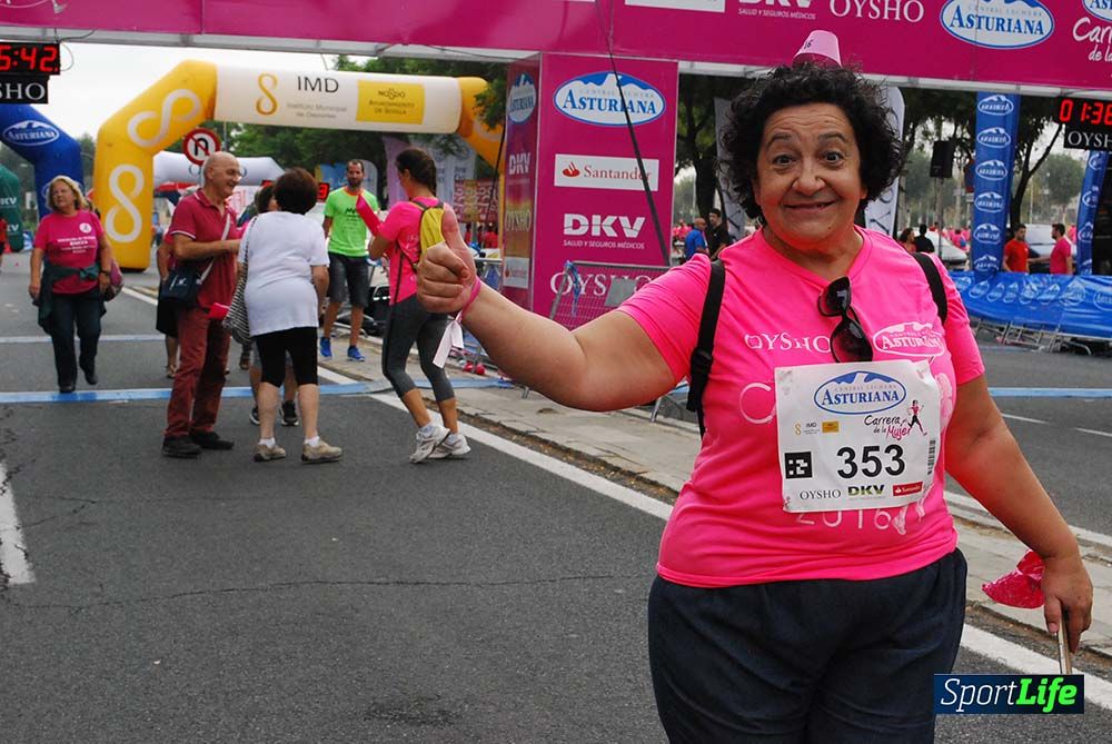 Carrera de la Mujer Sevilla meta 13 (arco derecho) desde 1h 30 hasta 1h 38