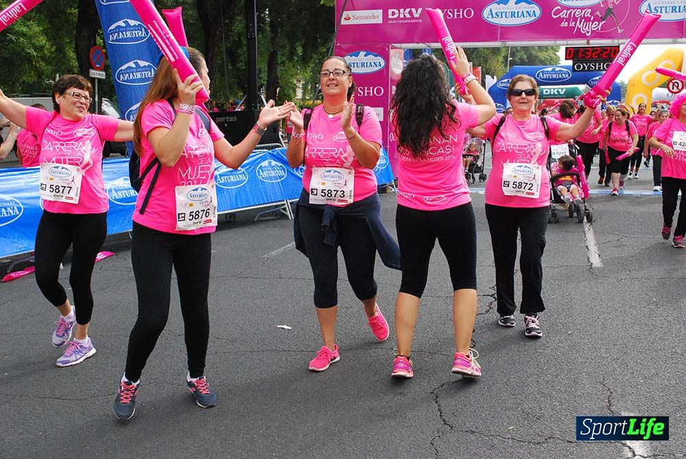 Carrera de la Mujer Sevilla meta 13 (arco derecho) desde 1h 30 hasta 1h 38