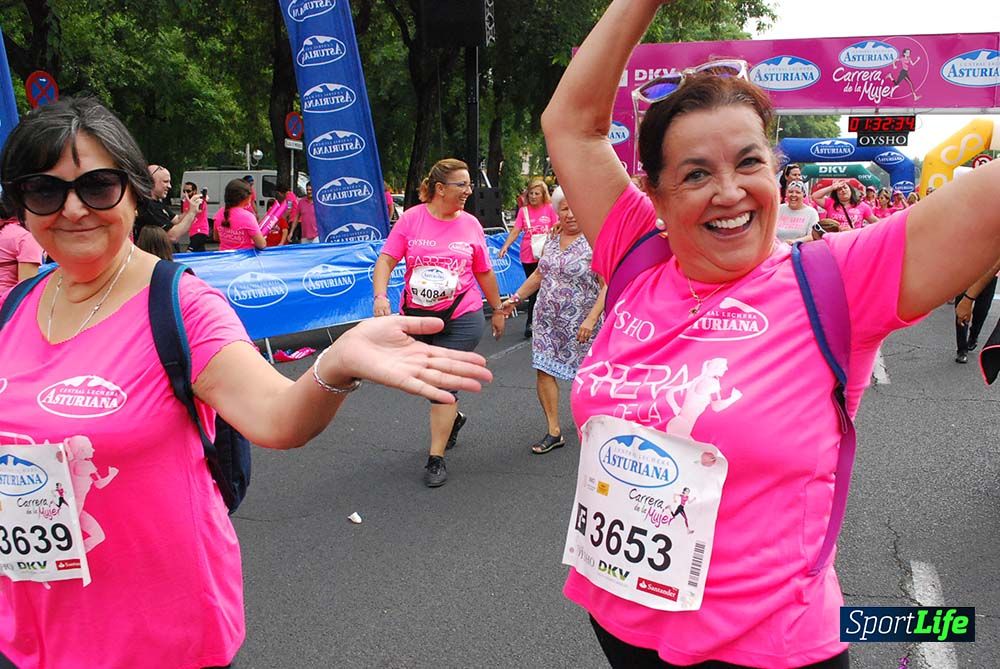 Carrera de la Mujer Sevilla meta 13 (arco derecho) desde 1h 30 hasta 1h 38