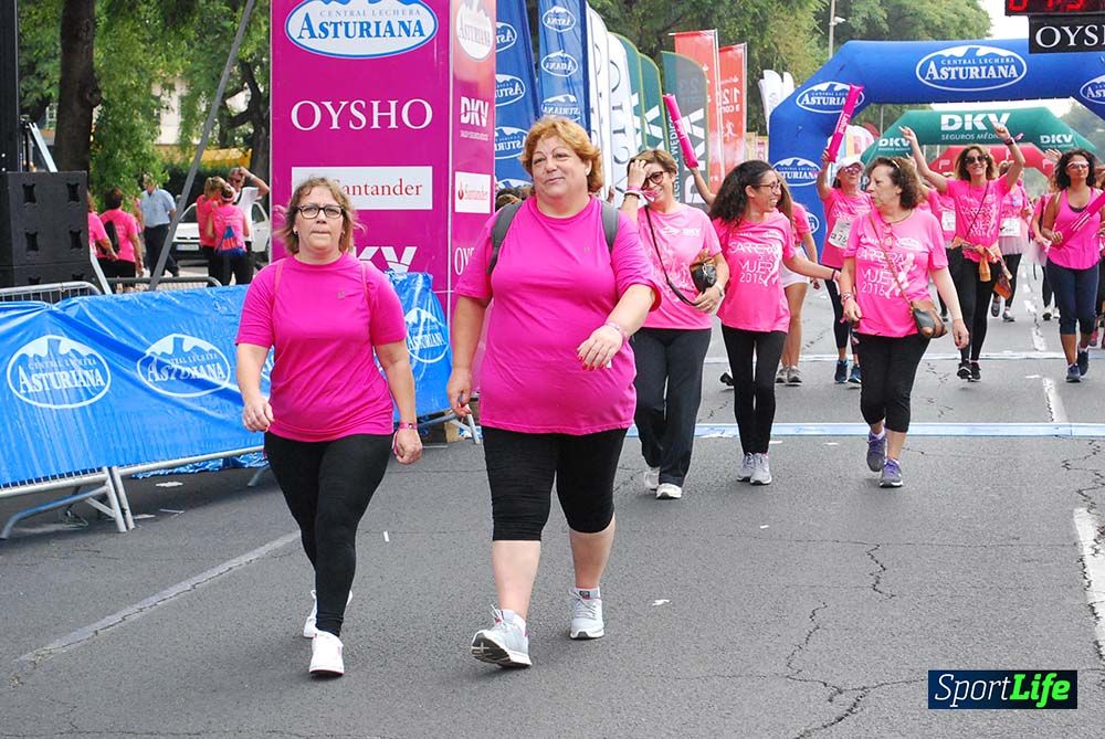 Carrera de la Mujer Sevilla meta 13 (arco derecho) desde 1h 30 hasta 1h 38