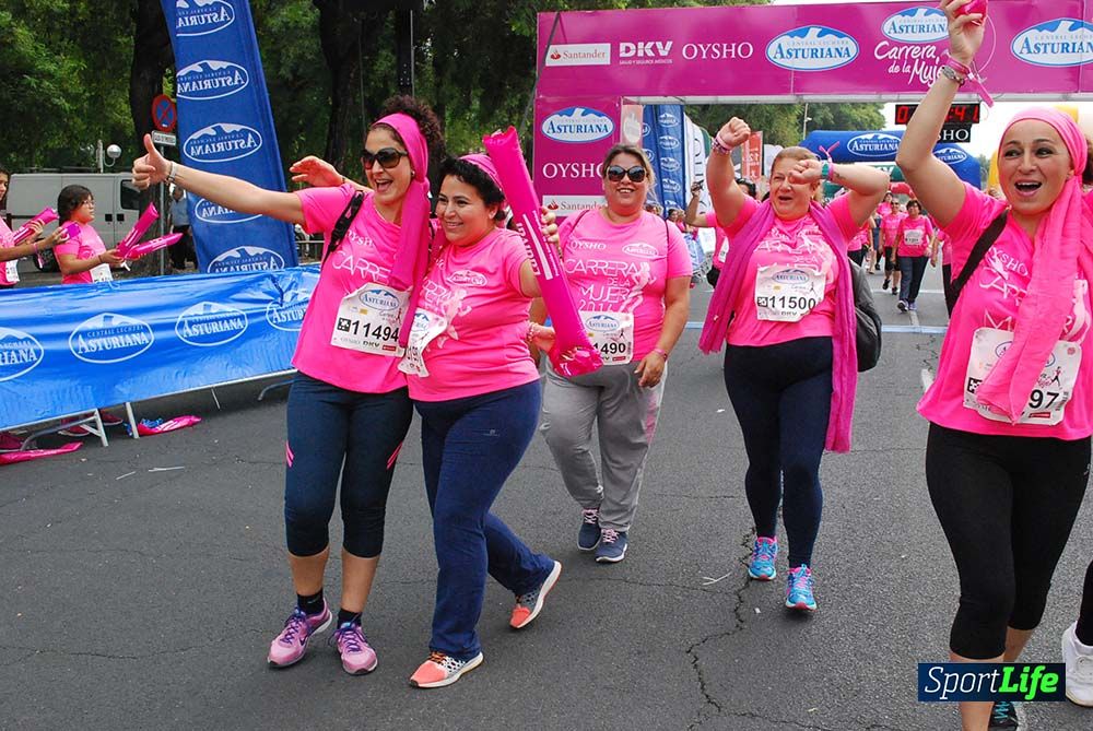 Carrera de la Mujer Sevilla meta 13 (arco derecho) desde 1h 30 hasta 1h 38