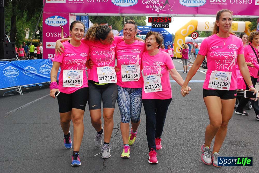 Carrera de la Mujer Sevilla meta 13 (arco derecho) desde 1h 30 hasta 1h 38