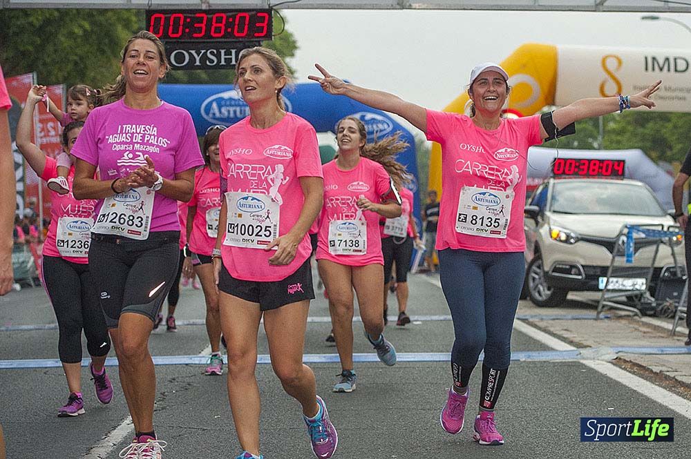 Carrera de la Mujer Sevilla meta (arco izquierdo) desde el minuto 37 al 43
