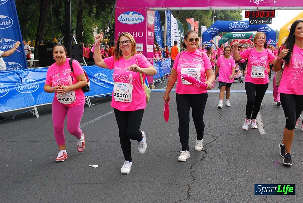 Carrera de la Mujer Sevilla meta 13 (arco derecho) desde 1h 30 hasta 1h 38
