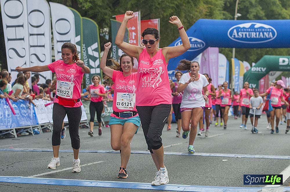 Carrera de la Mujer Sevilla meta (arco izquierdo) desde el minuto 37 al 43