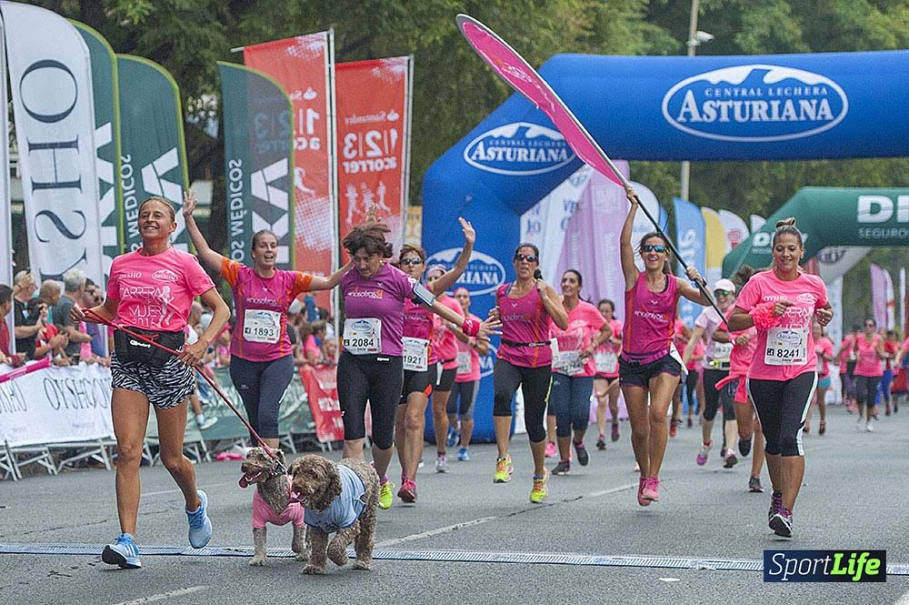 Carrera de la Mujer Sevilla meta (arco izquierdo) desde el minuto 37 al 43