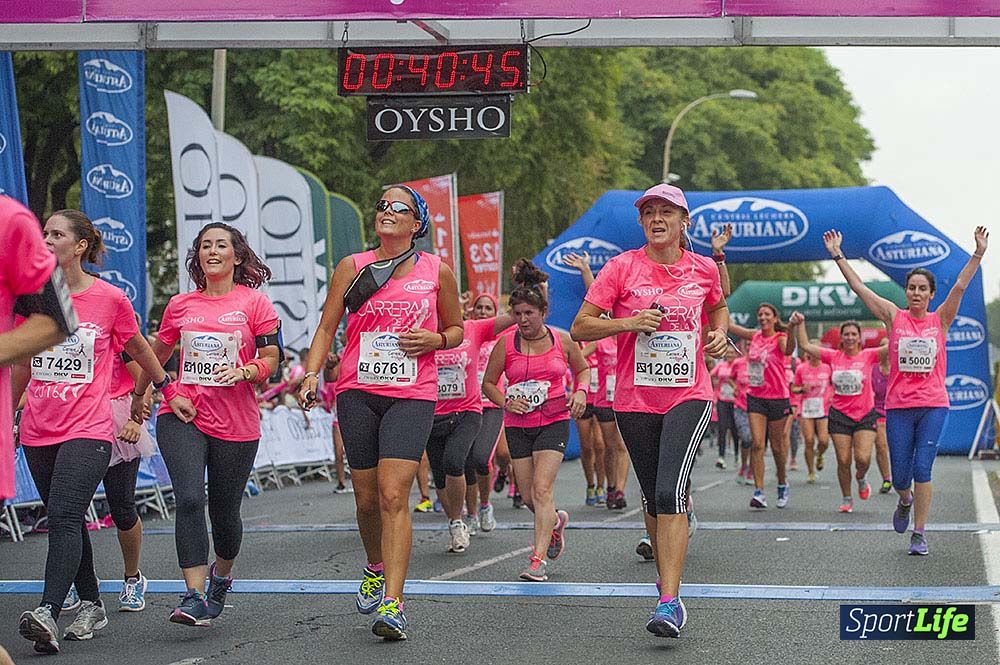 Carrera de la Mujer Sevilla meta (arco izquierdo) desde el minuto 37 al 43