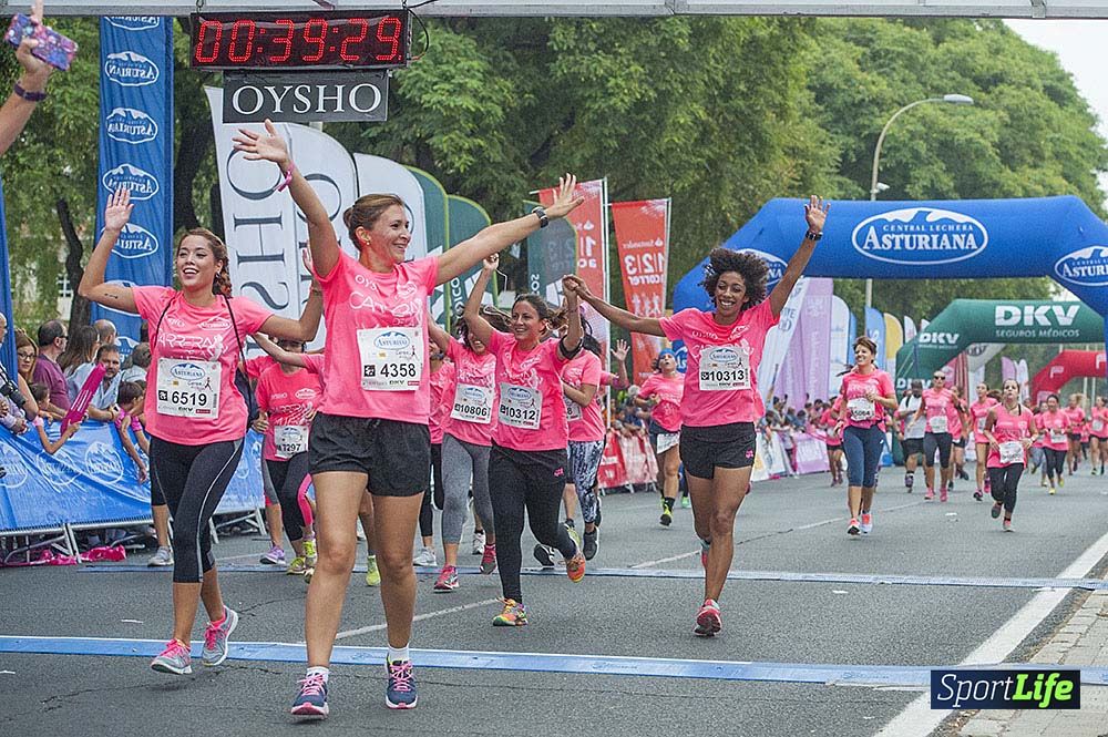 Carrera de la Mujer Sevilla meta (arco izquierdo) desde el minuto 37 al 43