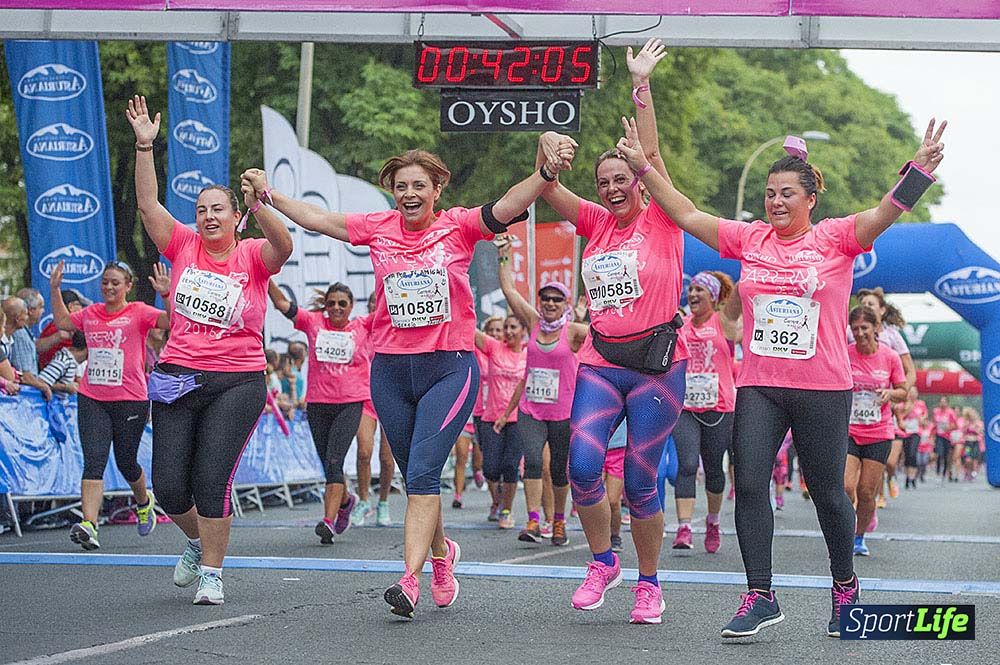 Carrera de la Mujer Sevilla meta (arco izquierdo) desde el minuto 37 al 43