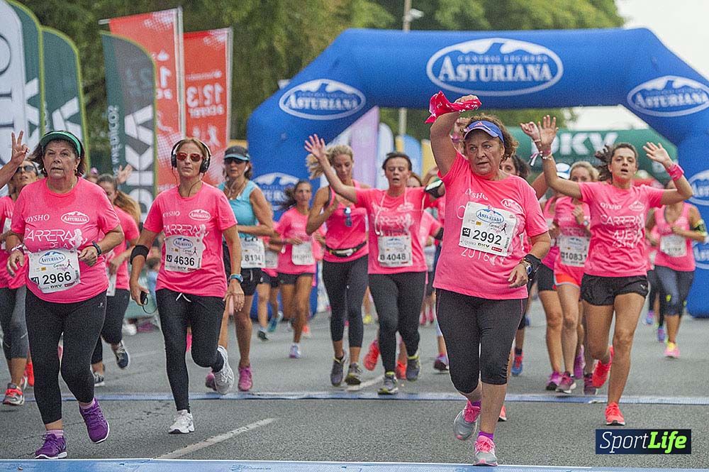 Carrera de la Mujer Sevilla meta (arco izquierdo) desde el minuto 37 al 43
