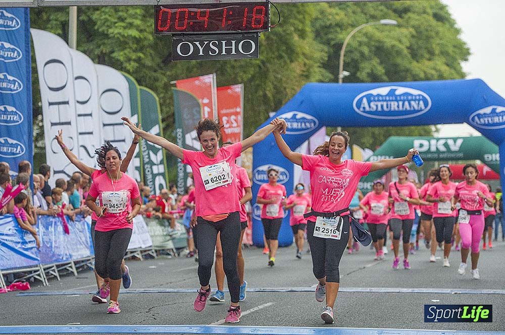 Carrera de la Mujer Sevilla meta (arco izquierdo) desde el minuto 37 al 43