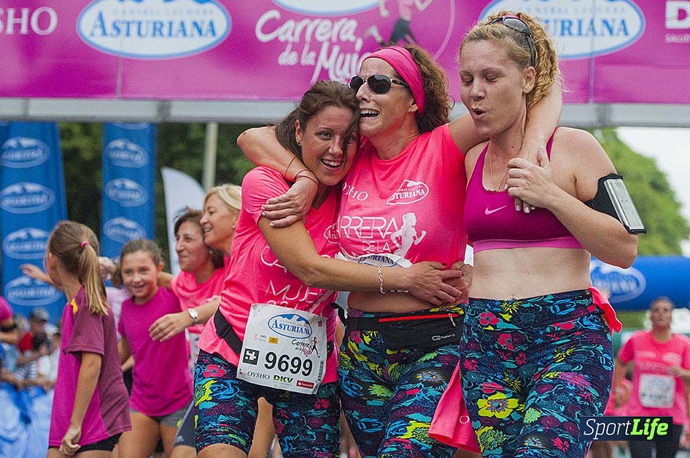 Carrera de la Mujer Sevilla meta (arco izquierdo) desde el minuto 37 al 43