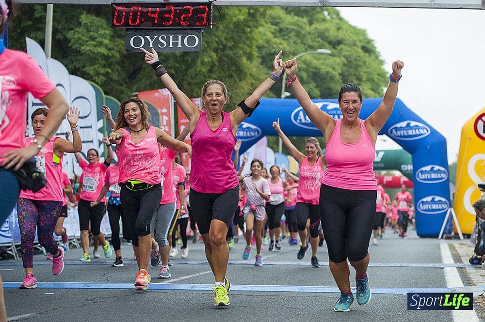 Carrera de la Mujer Sevilla meta (arco izquierdo) desde el minuto 37 al 43