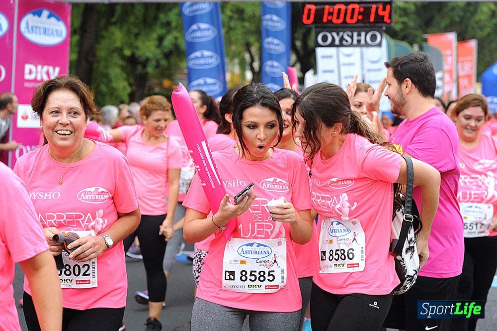 Carrera de la Mujer Sevilla (arco izquierdo) desde el minuto 51 hasta 1h 01