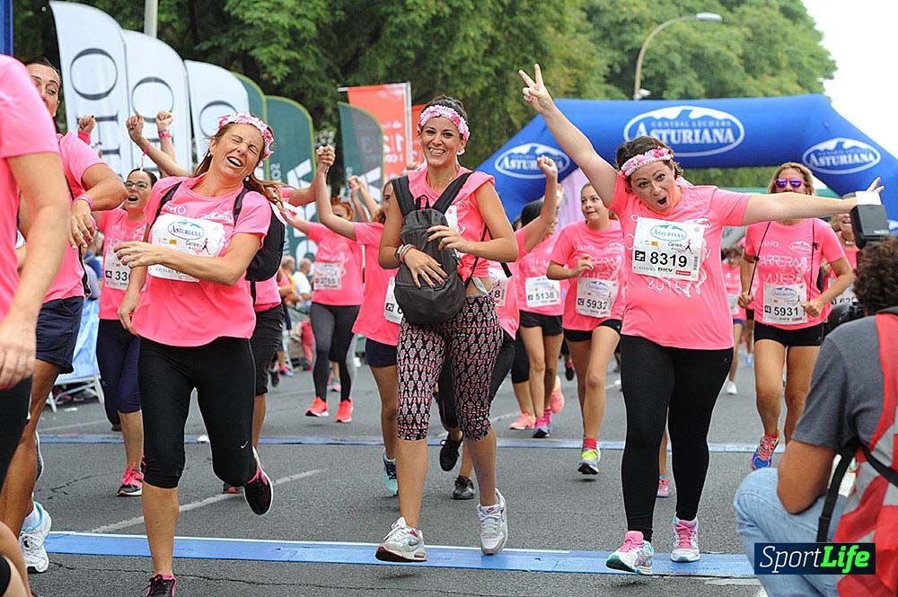 Carrera de la Mujer Sevilla (arco izquierdo) desde el minuto 51 hasta 1h 01