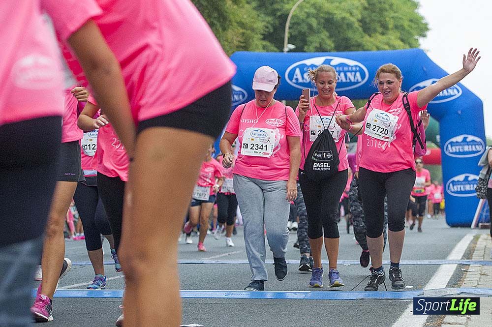 Carrera de la Mujer Sevilla (arco izquierdo) desde el minuto 51 hasta 1h 01