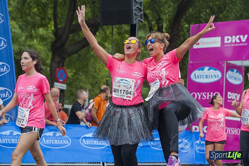 Carrera de la Mujer Sevilla (arco izquierdo) desde el minuto 51 hasta 1h 01