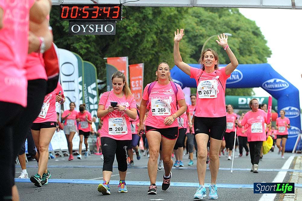 Carrera de la Mujer Sevilla (arco izquierdo) desde el minuto 51 hasta 1h 01