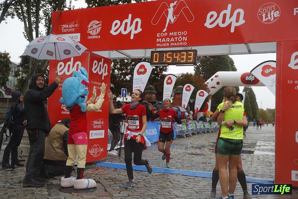 EDP Medio Maratón de la Mujer meta 3