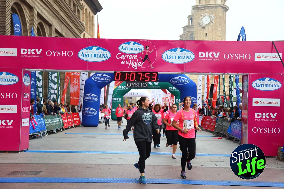 Carrera de la Mujer Zaragoza meta desde 1 h 5 min a 1h 11 min