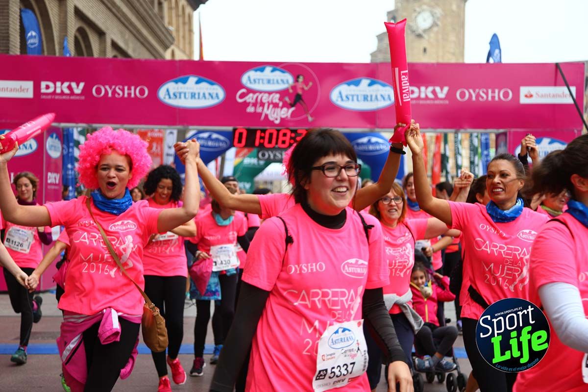 Carrera de la Mujer Zaragoza meta desde 1 h 5 min a 1h 11 min