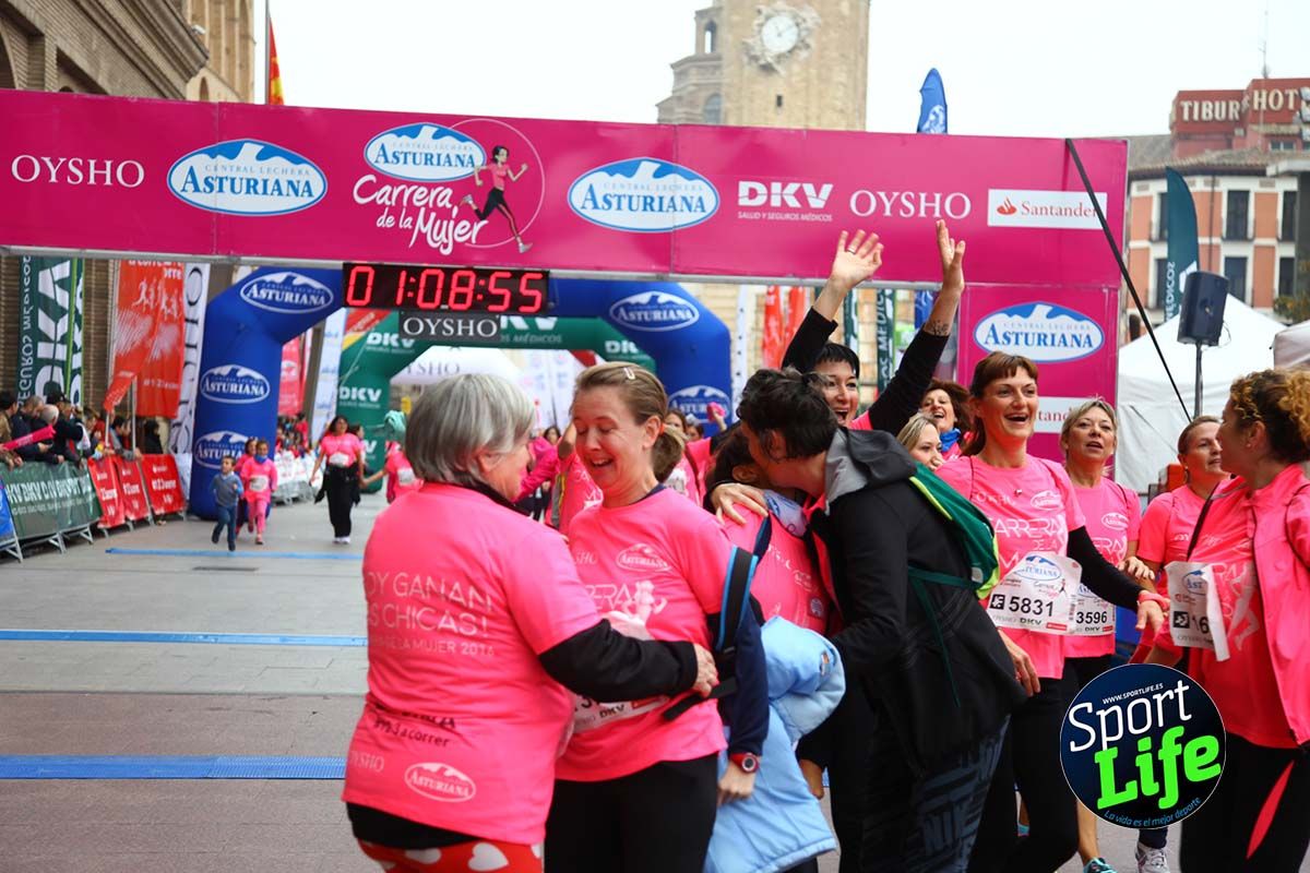 Carrera de la Mujer Zaragoza meta desde 1 h 5 min a 1h 11 min