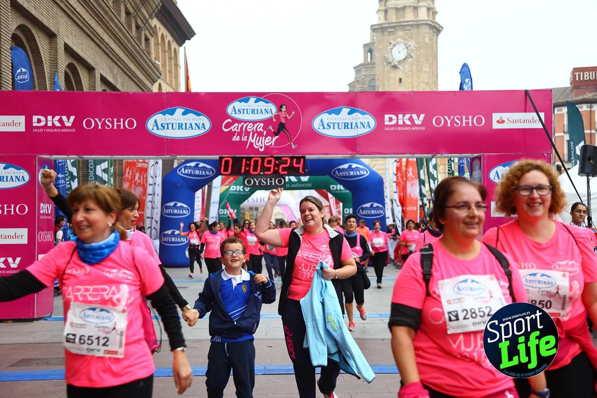 Carrera de la Mujer Zaragoza meta desde 1 h 5 min a 1h 11 min