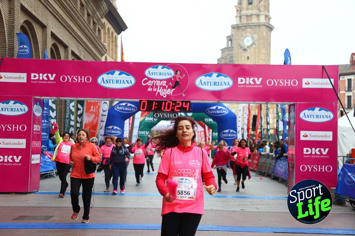 Carrera de la Mujer Zaragoza meta desde 1 h 5 min a 1h 11 min