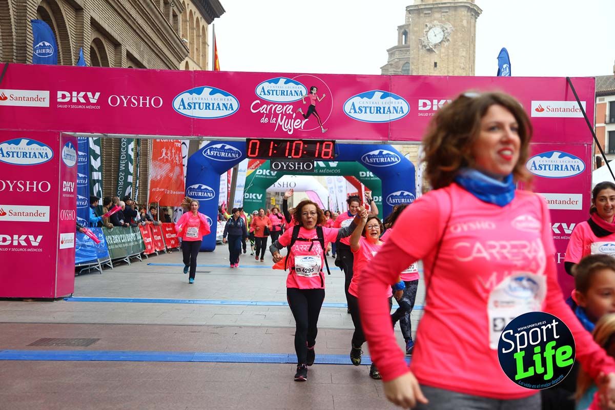 Carrera de la Mujer Zaragoza meta desde 1 h 5 min a 1h 11 min
